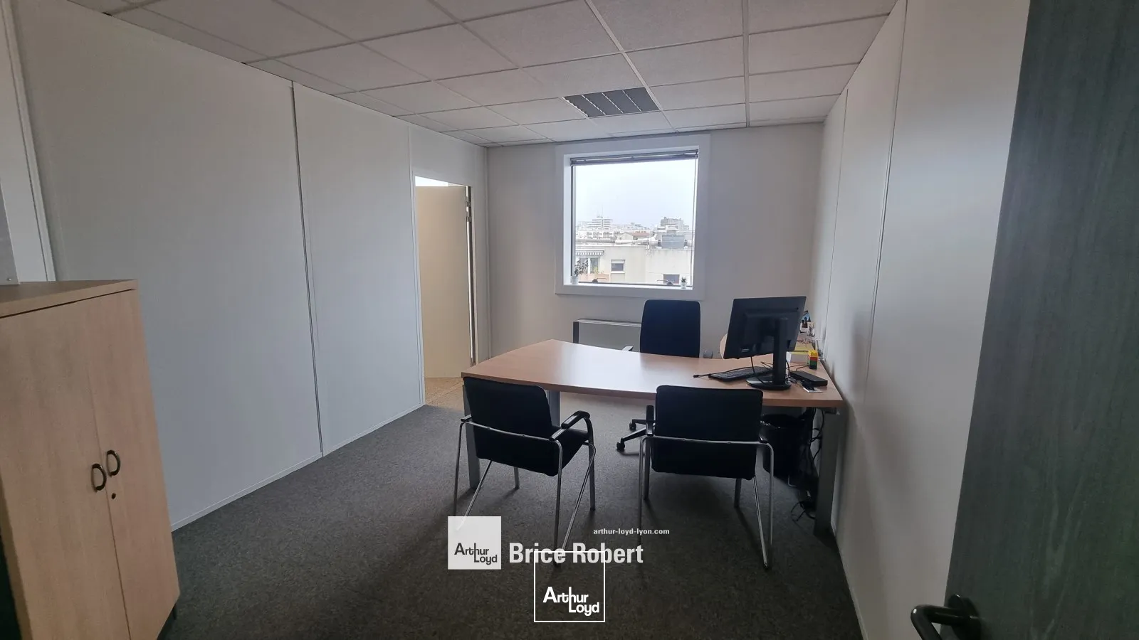 A louer - LE QUARTZ - Bureaux dans un immeuble tertiaire - Villeurbanne 