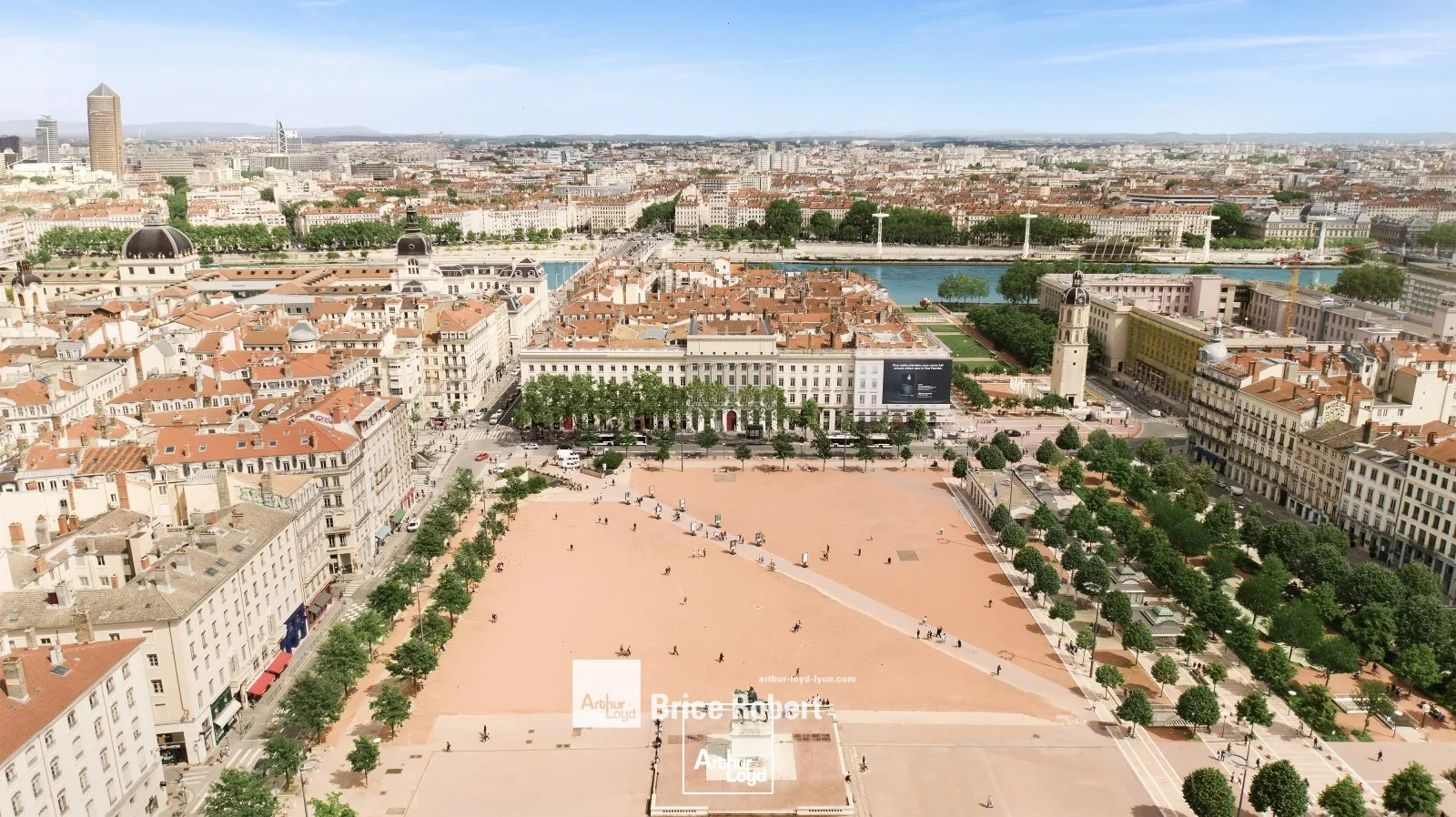 A vendre - BELLACORTE - Bureaux de très grand standing dans immeuble restructuré - Lyon 2ème Bellecour