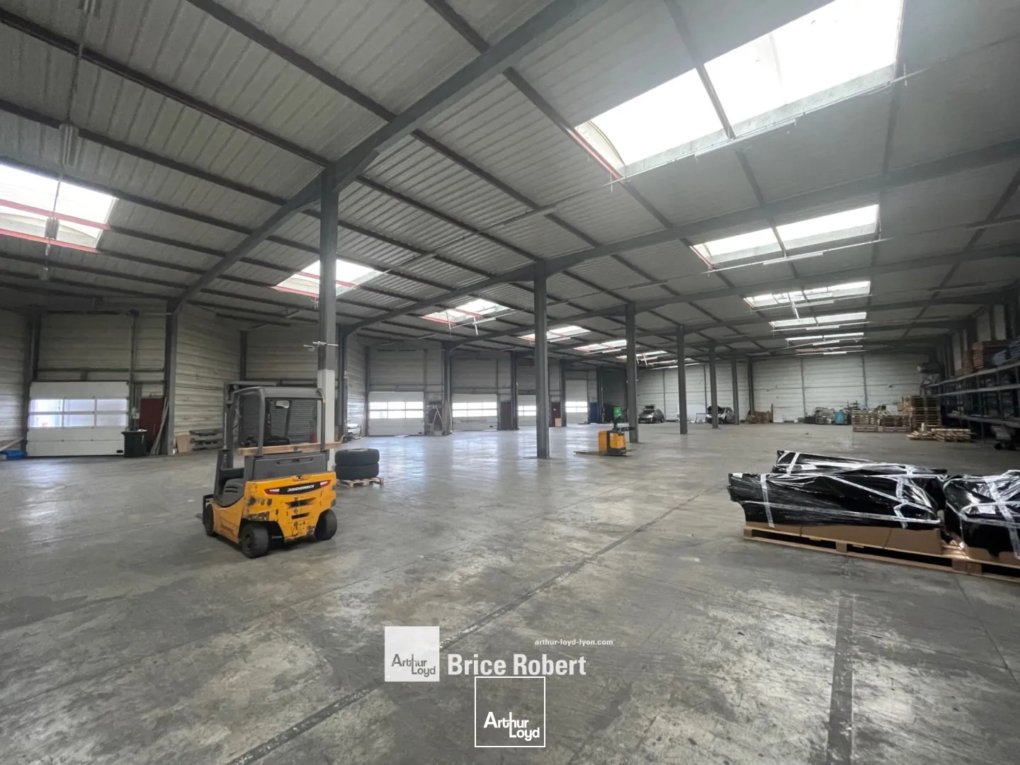 A LOUER - Bâtiment industriel - CORBAS