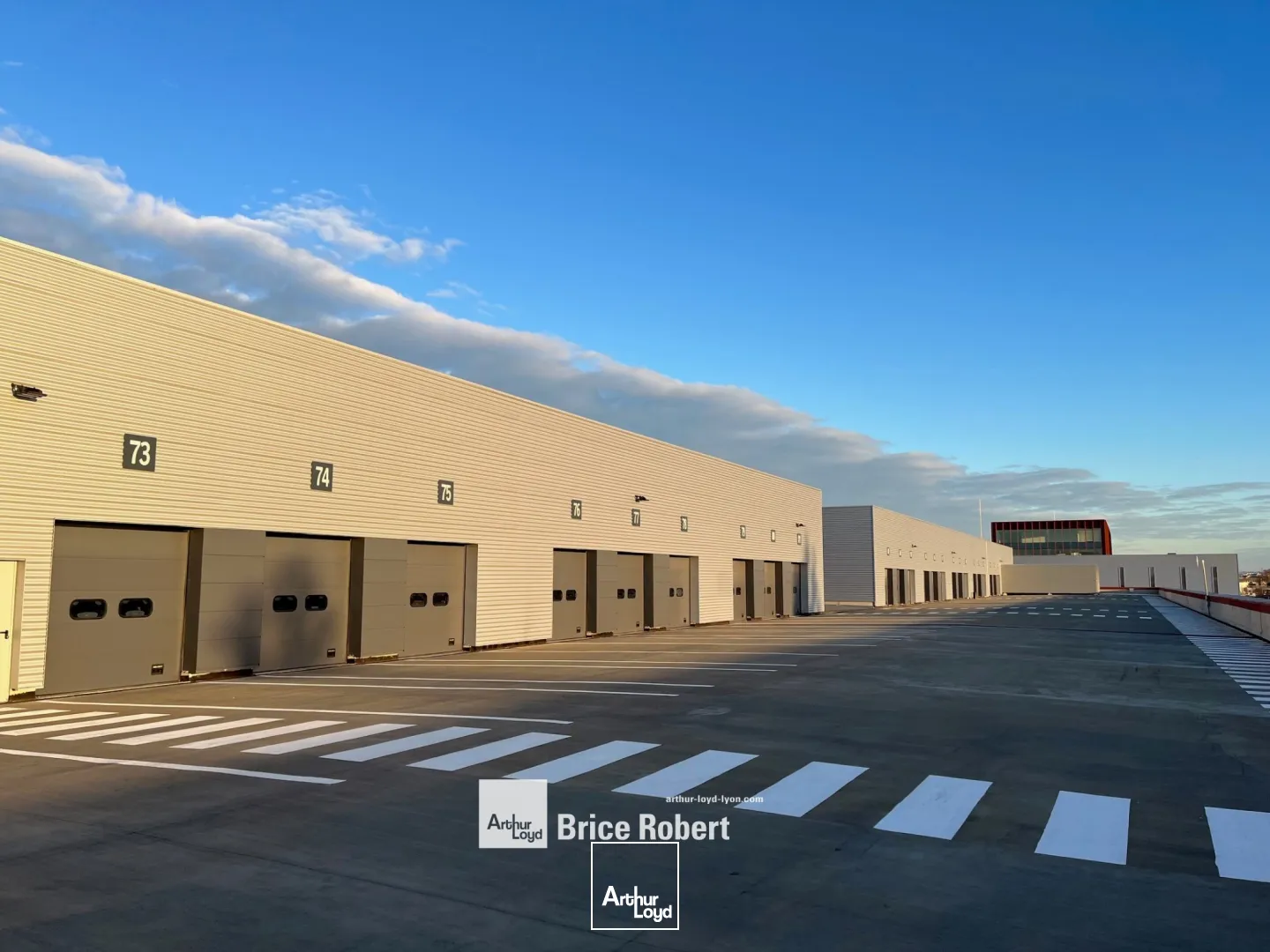 A LOUER - Bâtiment industriel - LYON 7ème