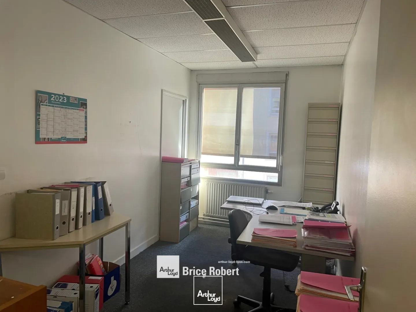 A louer - Bureaux rue de la République - Decines Charpieu