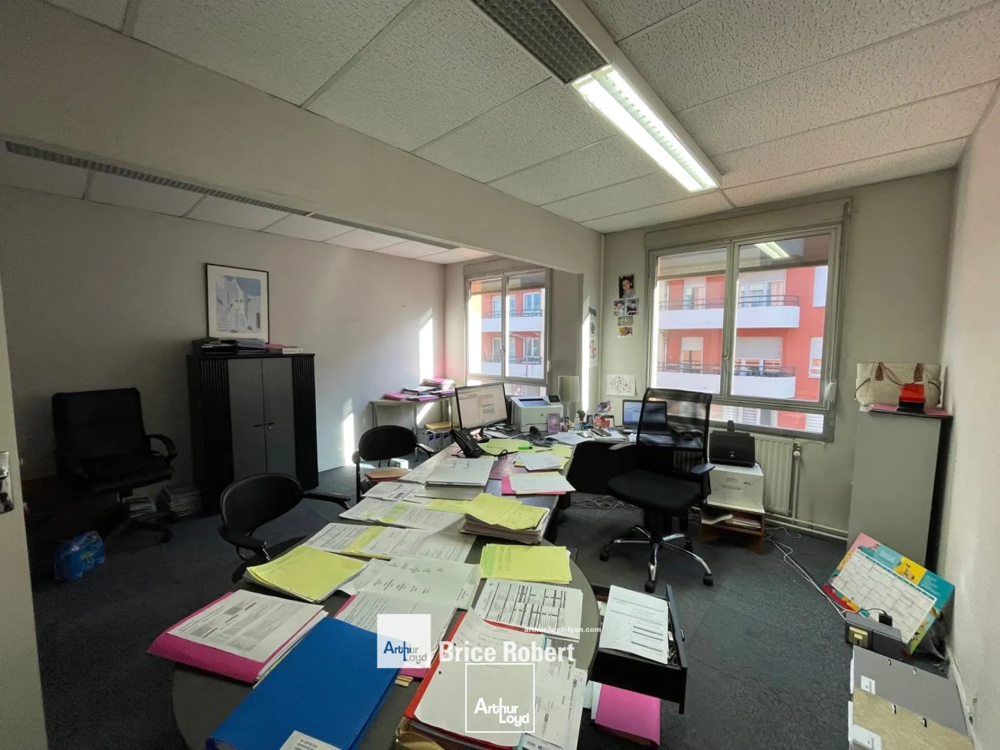 A louer - Bureaux rue de la République - Decines Charpieu