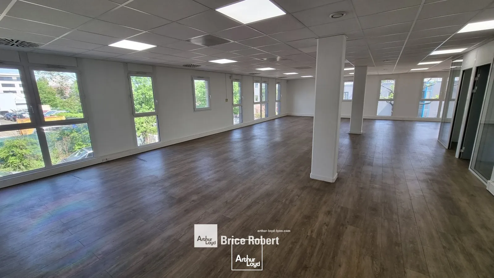 A louer - LES JARDINS DE L'ENTREPRISE - Bureaux dans un parc tertiaire - Lyon 7ème