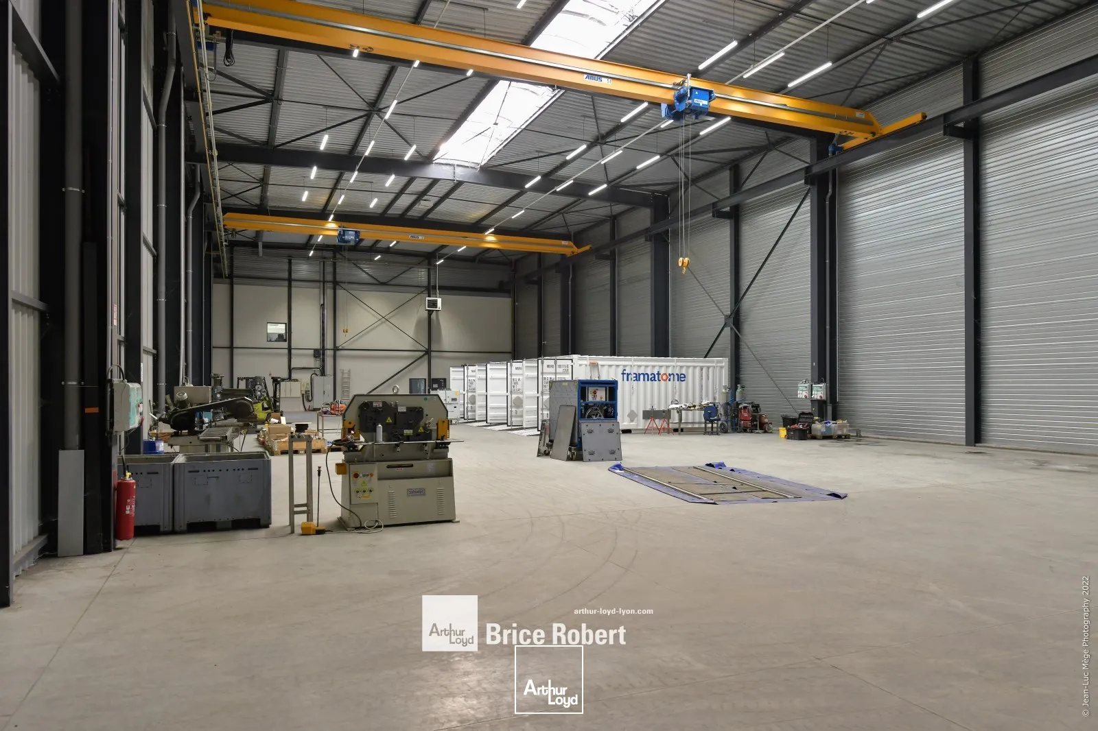 A LOUER - Tènement industriel - GENAS