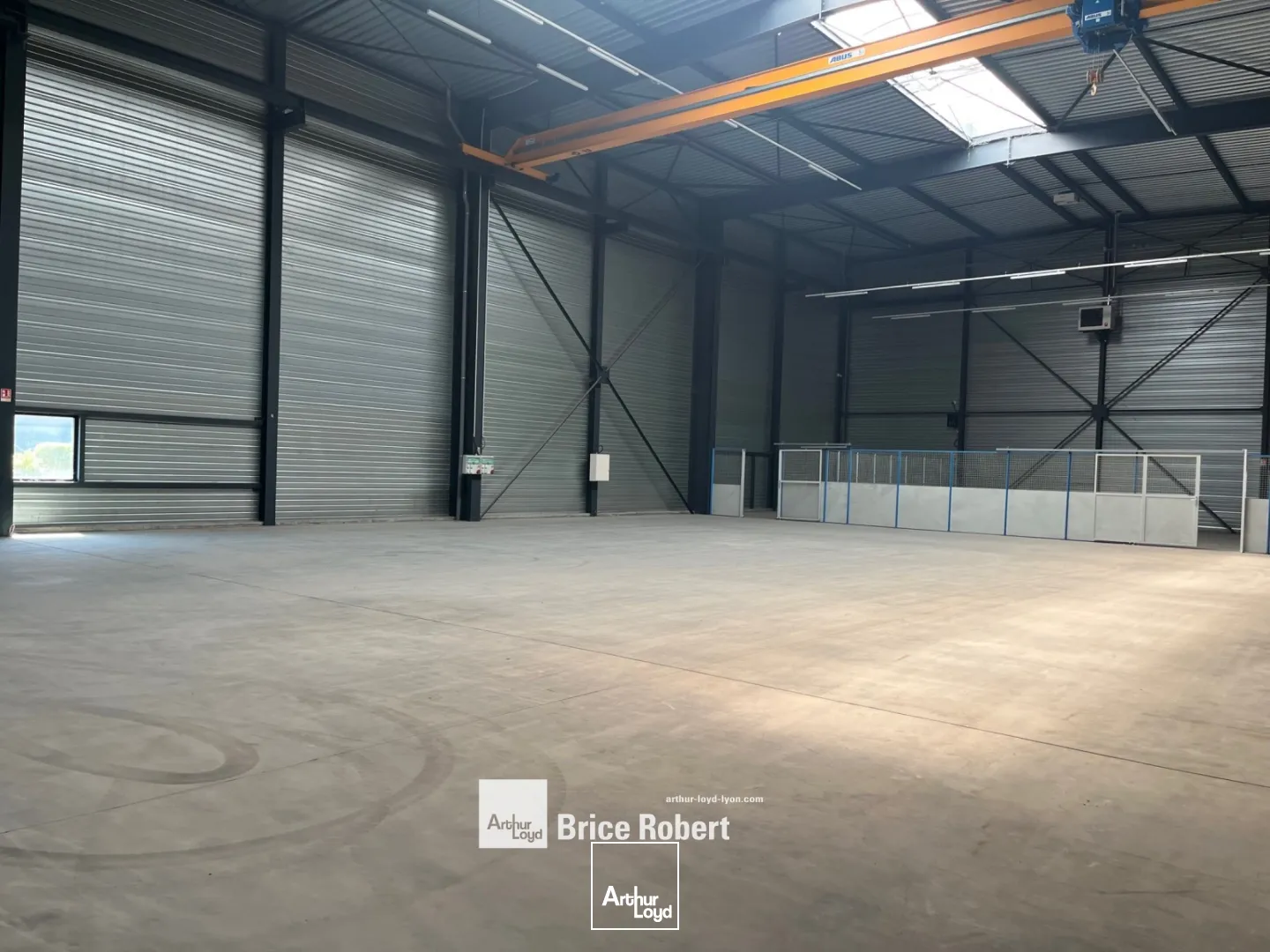 A LOUER - Tènement industriel - GENAS