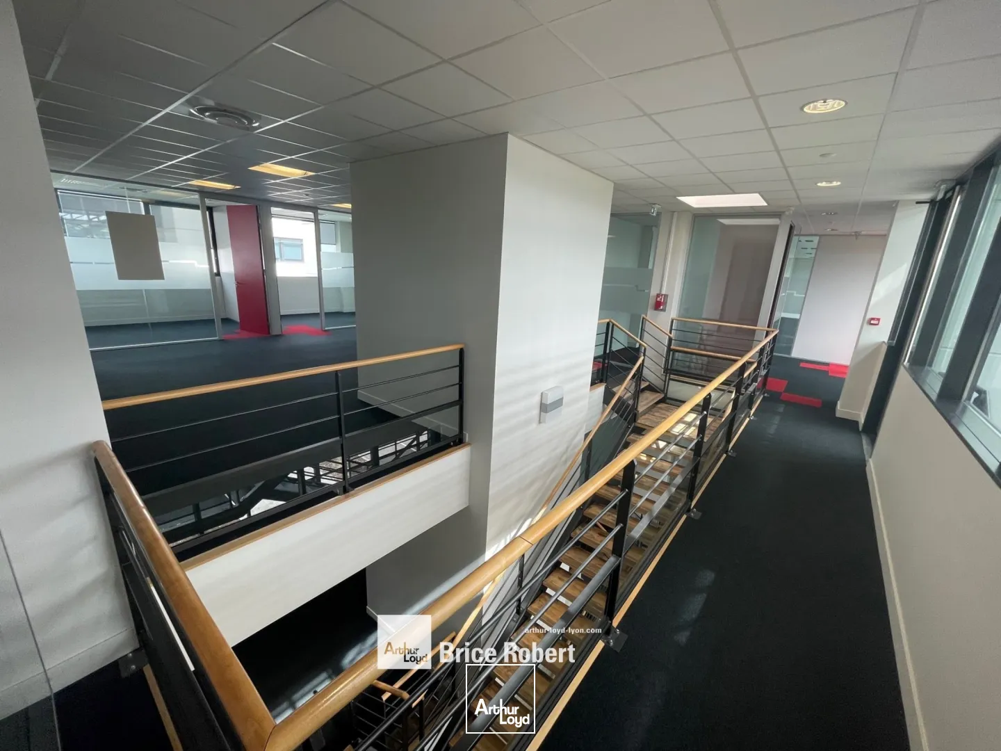 A louer - LES ALLEES DU PARC - Bureaux dans bâtiment A - Saint Priest