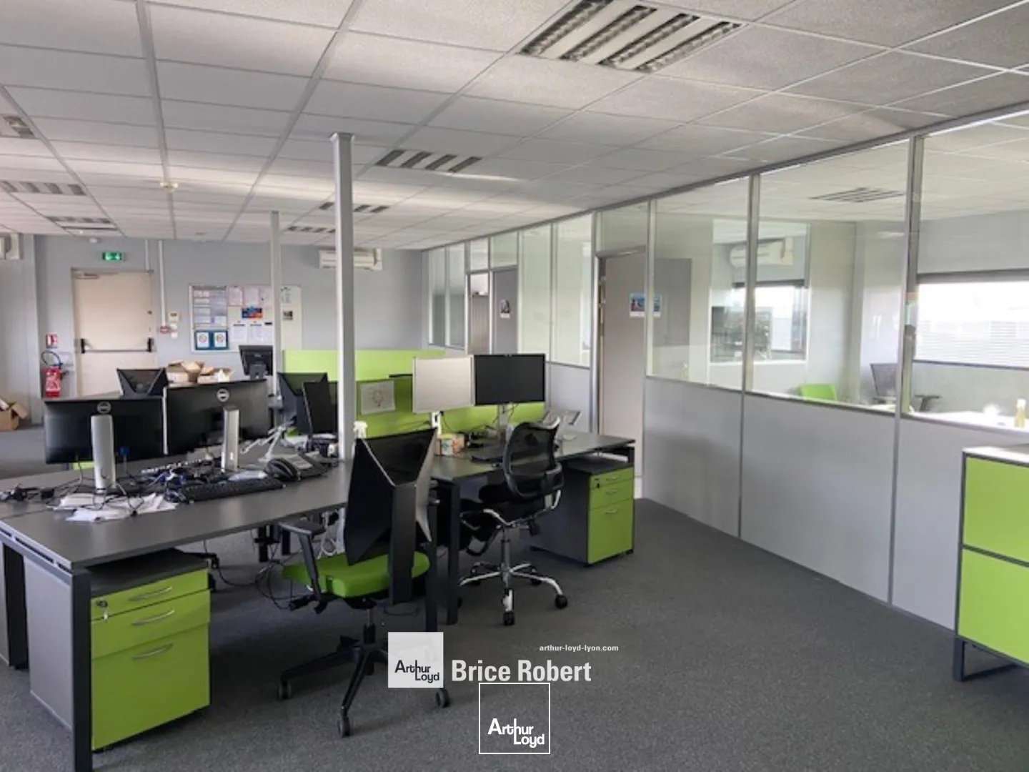 A VENDRE - Local d'activités - BELIGNEUX