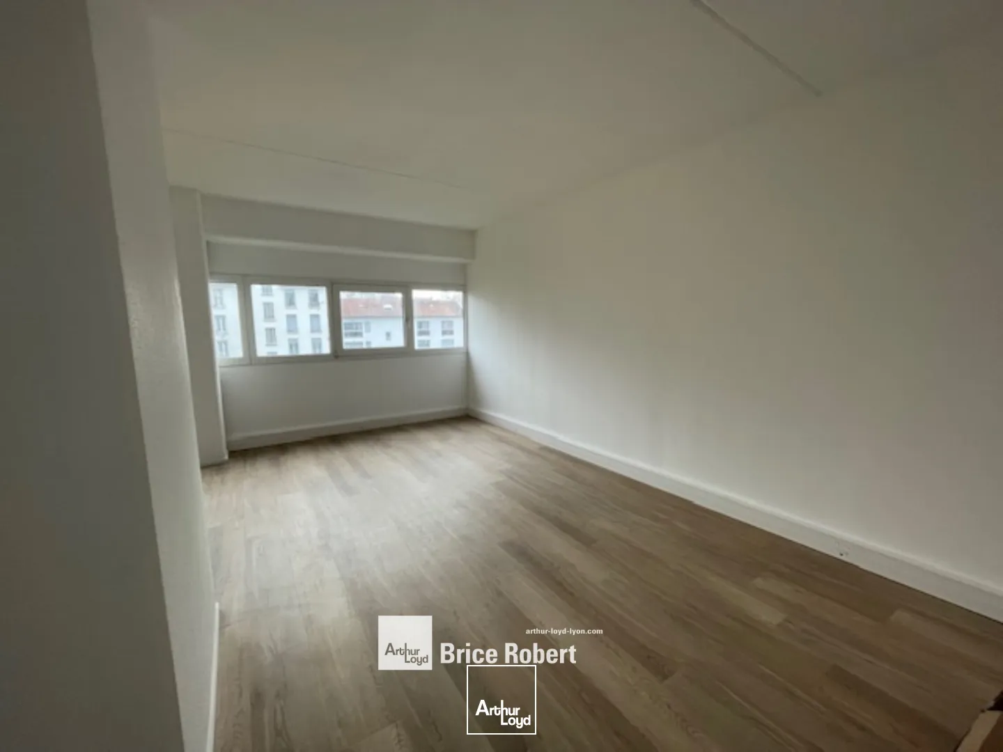 A louer - LE GARIBALDI - Bureaux en étage élevé - Lyon 7ème