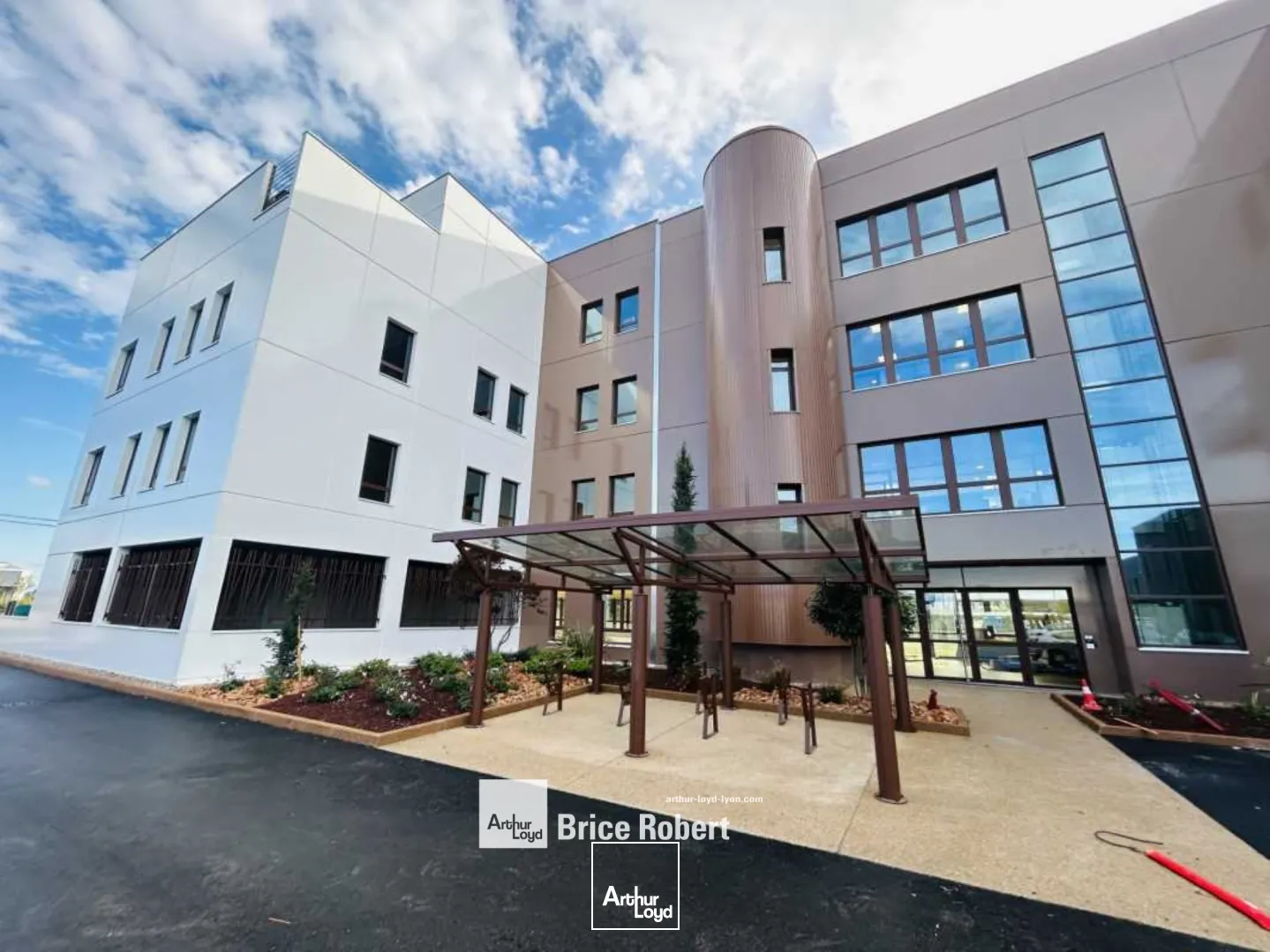 A louer - EVEREST 4 - Bureaux dans un parc tertiaire - Genas