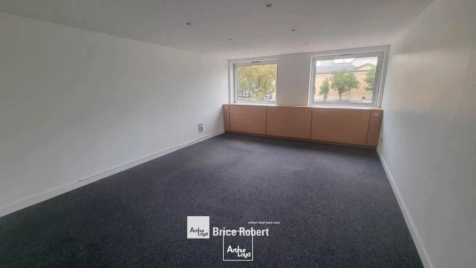 A louer - LE PLACE VENDOME - Bureaux lumineux - Lyon 6ème