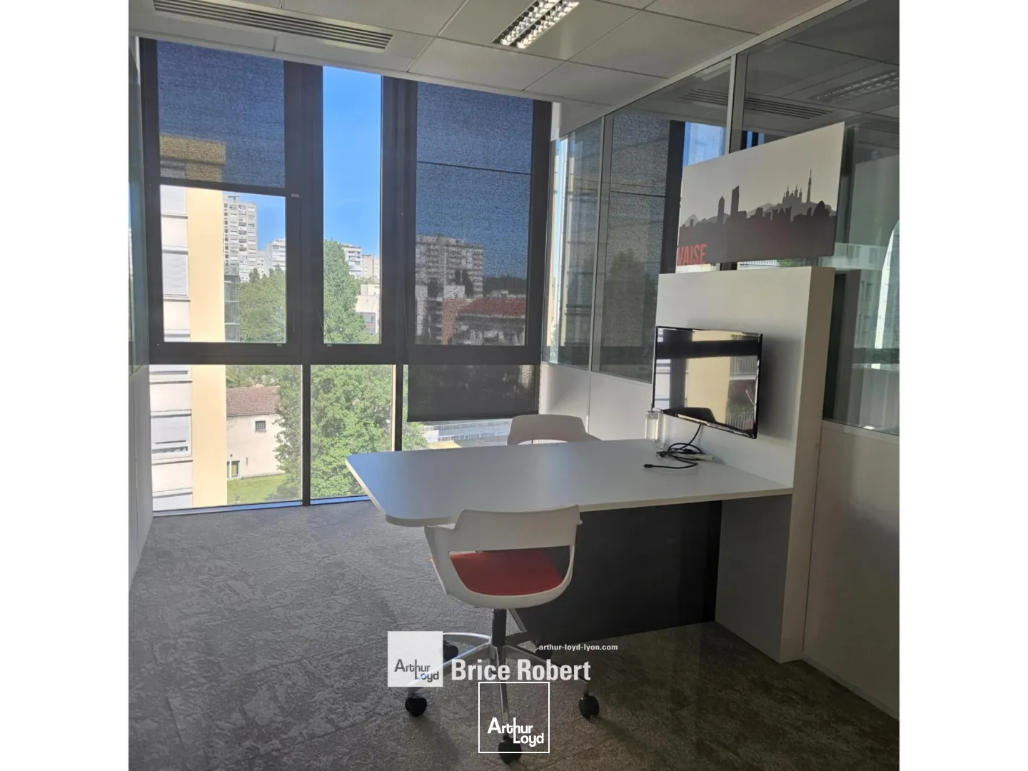 A louer - GALLINE - Bureaux avec une cour intérieure arborée - Villeurbanne 