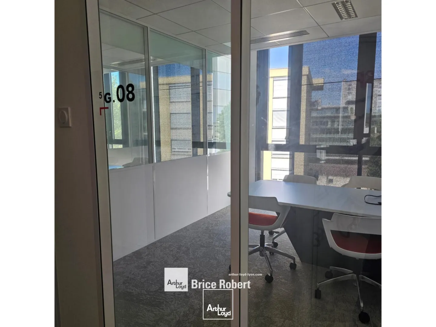 A louer - GALLINE - Bureaux avec une cour intérieure arborée - Villeurbanne 