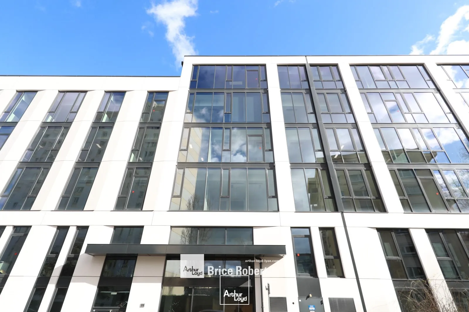 A louer - GALLINE - Bureaux avec une cour intérieure arborée - Villeurbanne 