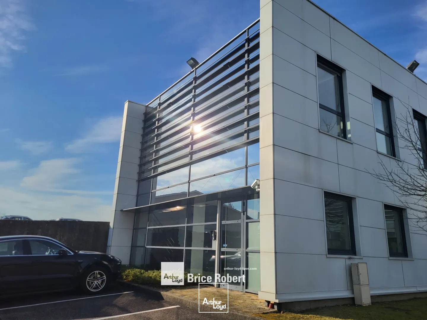 A louer - Bureaux rénovés avec entrée privative - Champagne au Mont d'Or 