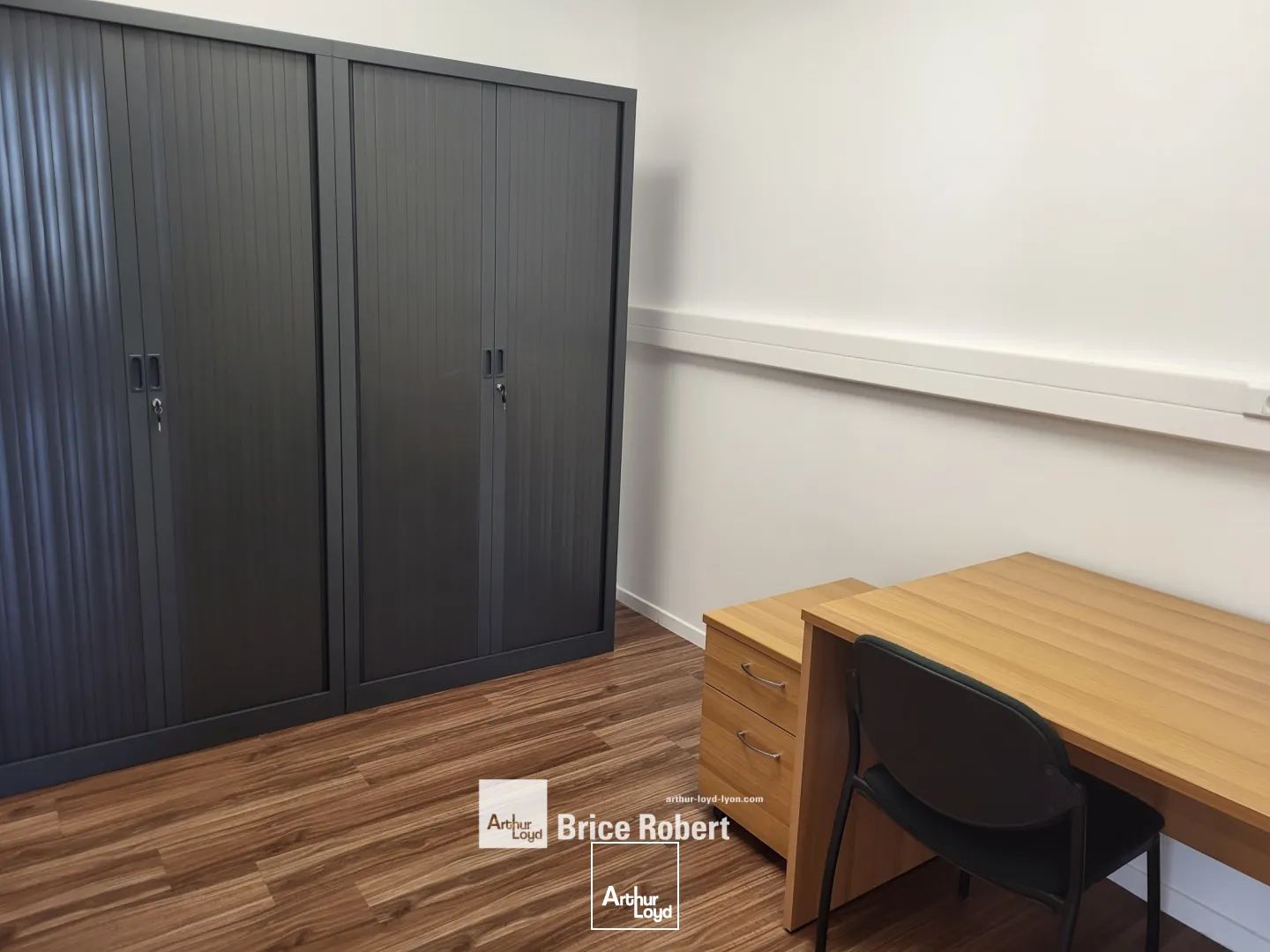 A louer - Bureaux rénovés avec entrée privative - Champagne au Mont d'Or 