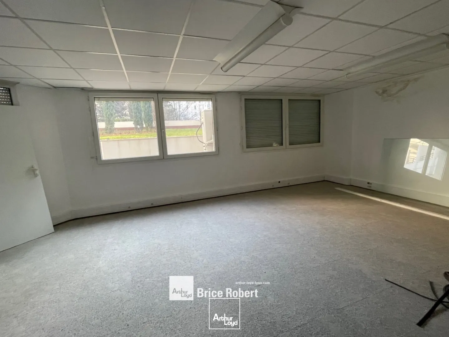 A vendre - Bureaux en rez-de-chaussée - Lyon 3ème Part-Dieu