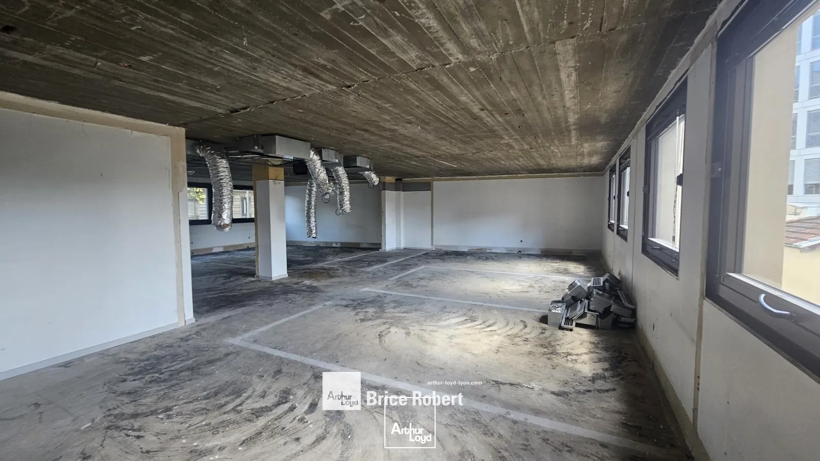 A louer - LES TOPAZES - Bureaux aménagés - Lyon 6ème Part-Dieu