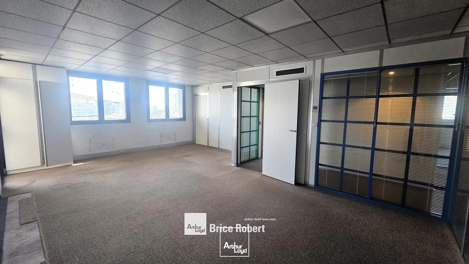 A louer - LES TOPAZES - Bureaux aménagés - Lyon 6ème Part-Dieu