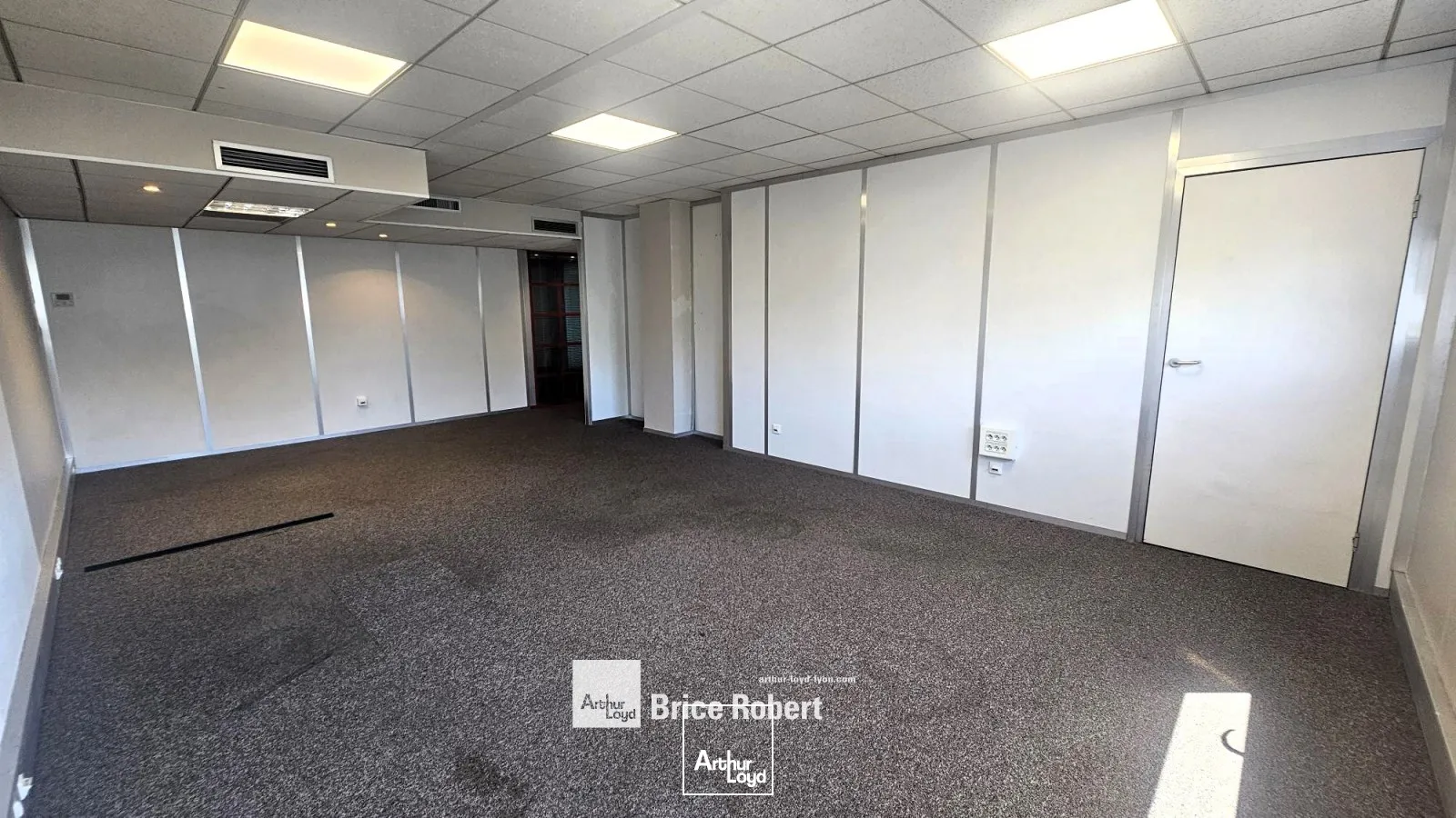 A louer - LES TOPAZES - Bureaux aménagés - Lyon 6ème Part-Dieu