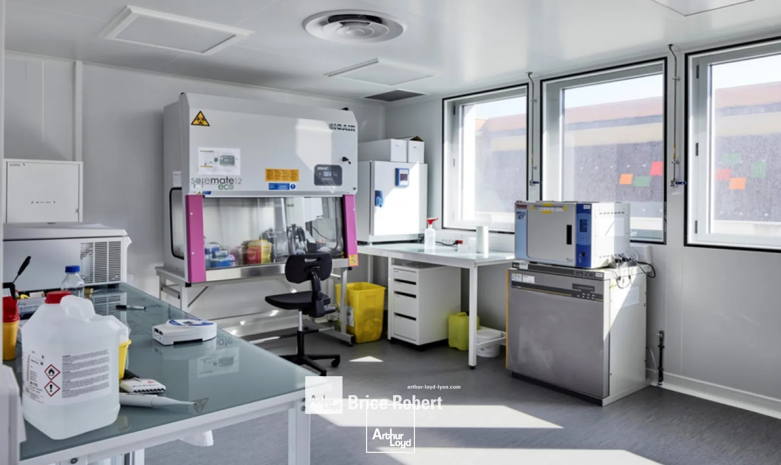 A louer - BIOSERRA 1 - Bureaux avec laboratoire - Lyon 8ème