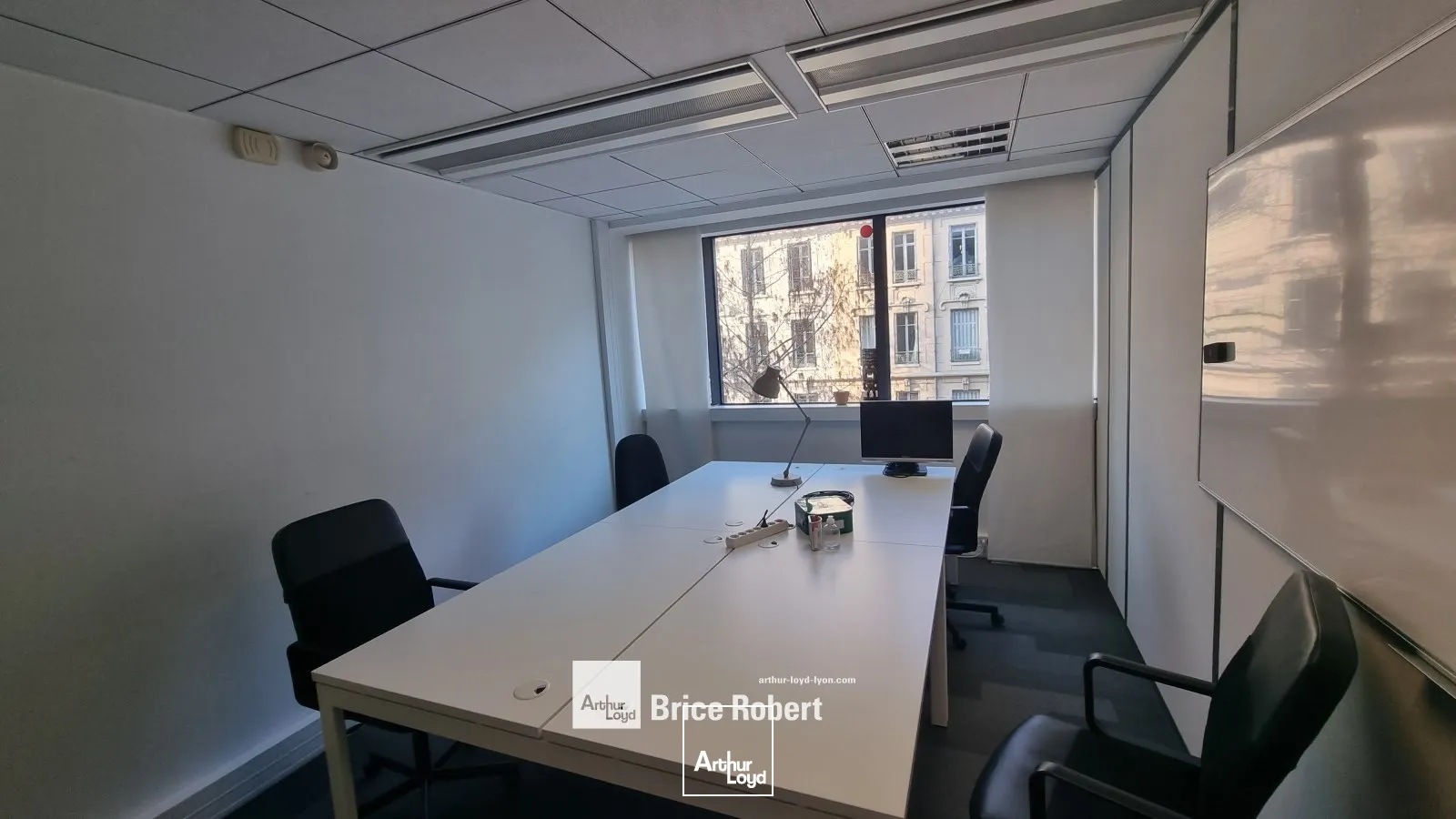 A louer - BROTTEAUX LAFAYETTE - Bureaux lumineux - Lyon 6ème Part-Dieu