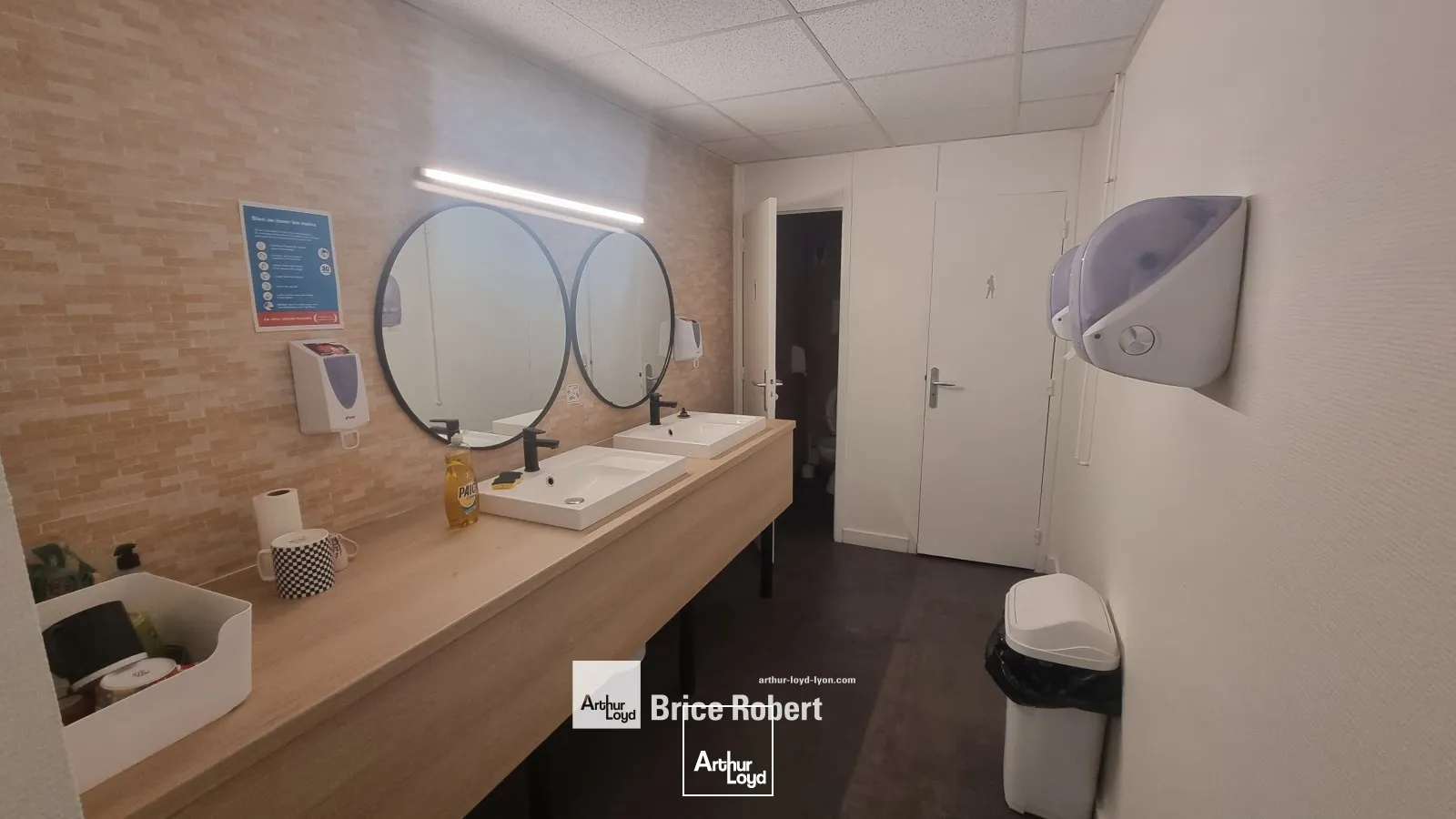 A louer - LE BRITANNIA - Bureaux dans un immeuble tertiaire - Lyon 3ème Part-Dieu