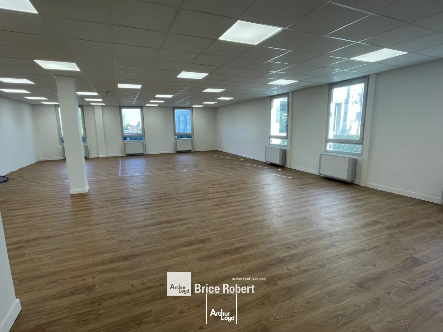 A vendre - Bureaux entièrement rénovés - Bron
