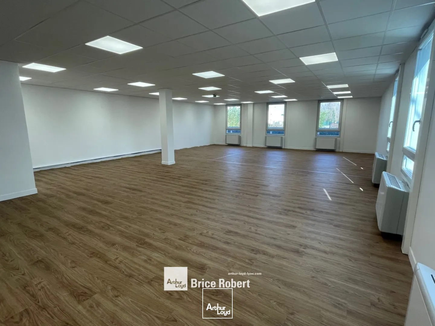 A vendre - Bureaux entièrement rénovés - Bron