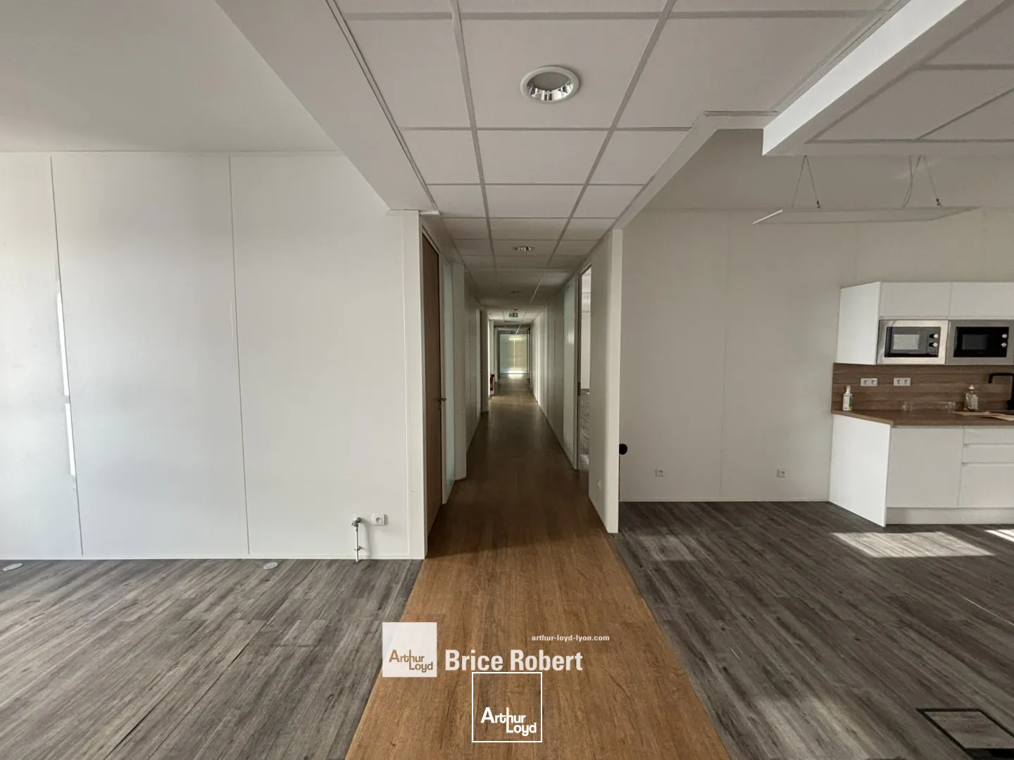 A louer - LE BLEND - Bureaux rénovés - Lyon 8ème