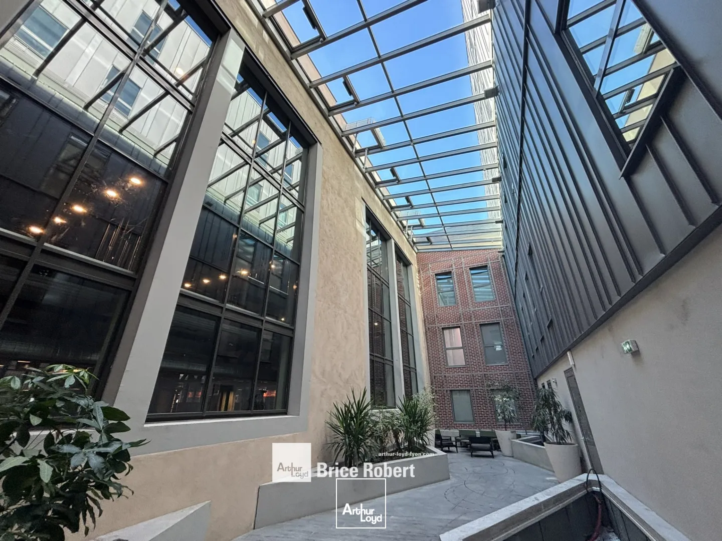 A louer - LE BLEND - Bureaux rénovés - Lyon 8ème