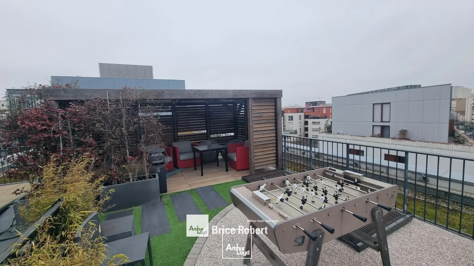 A louer - LE QUADRILLE - Bureaux dans un immeuble tertiaire - Lyon 8ème 