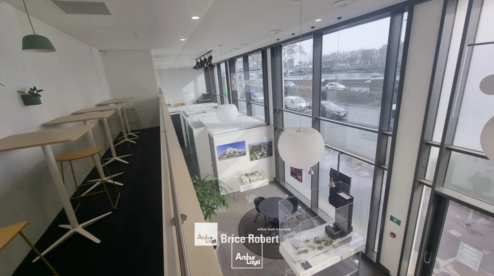 A vendre - QUAI 19 - Bureaux secteur Confluence - Lyon 2ème 