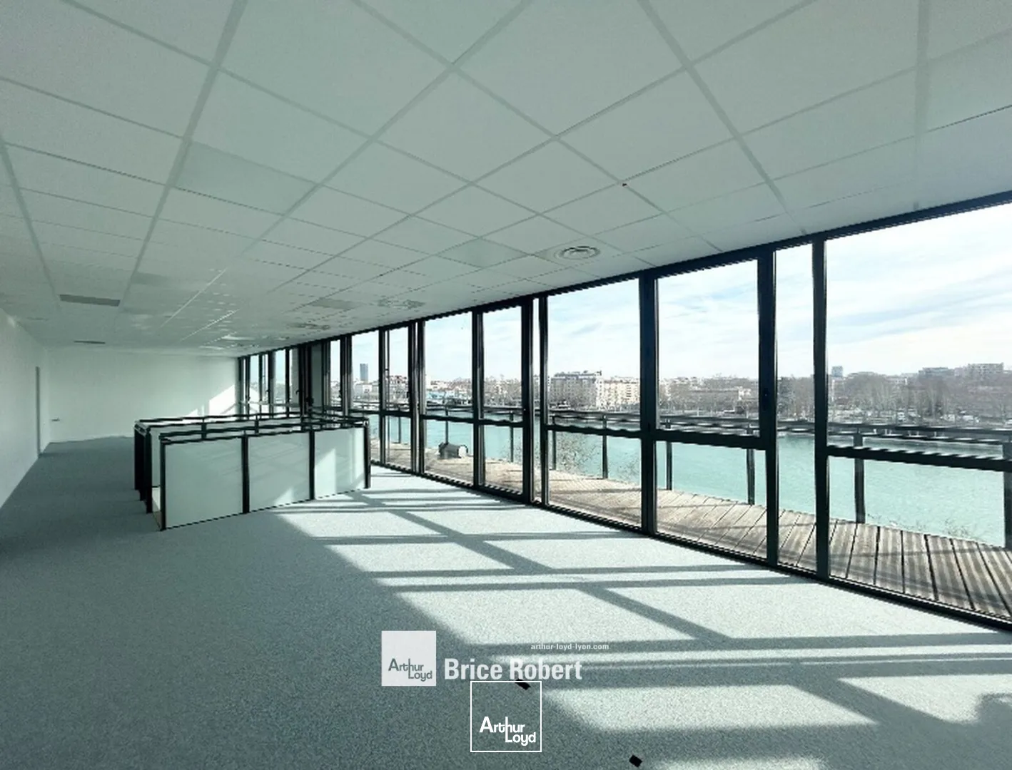A vendre - QUAI 19 - Bureaux secteur Confluence - Lyon 2ème 