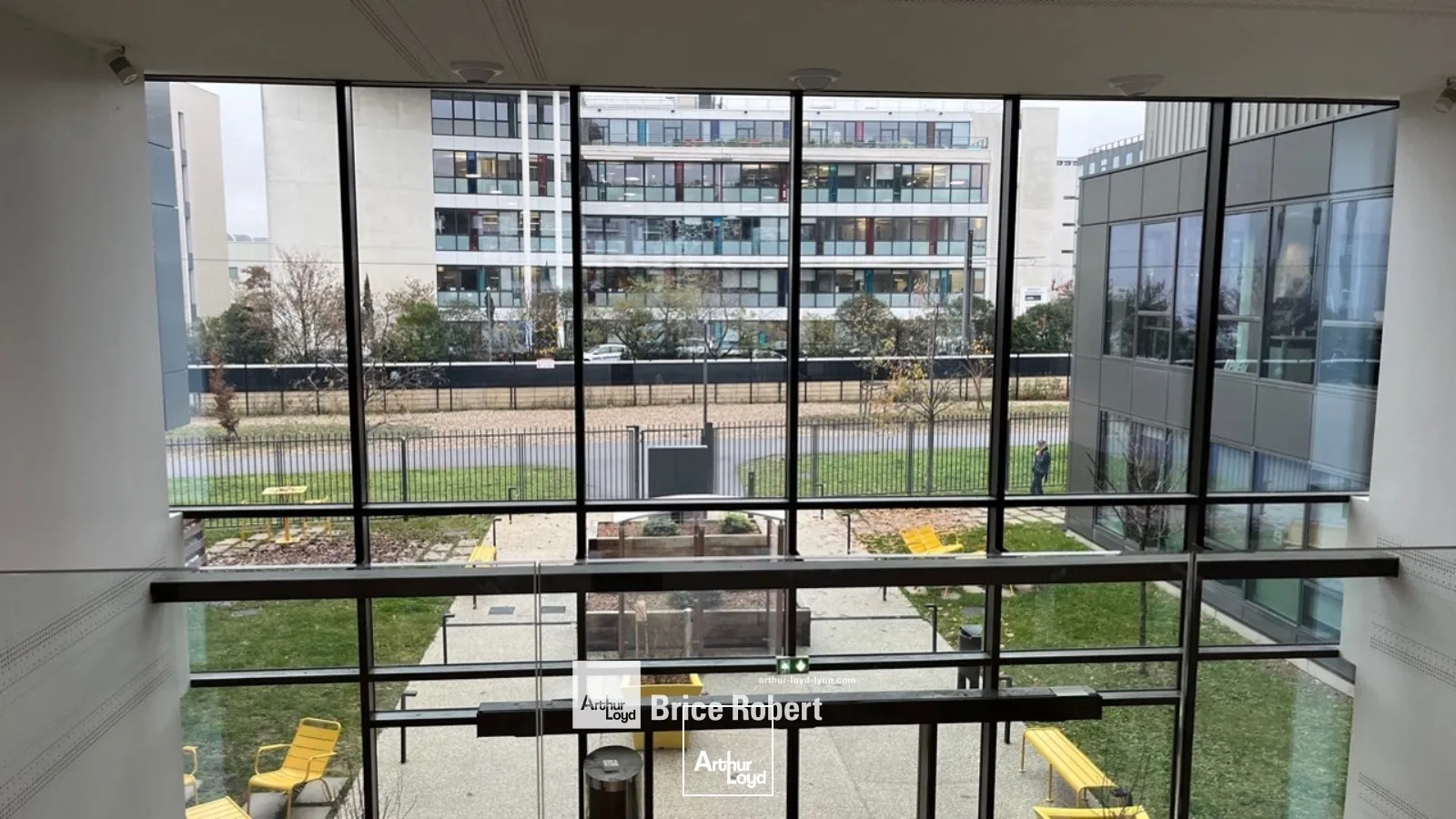 A louer - SADENA - Bureaux spacieux et fonctionnels - Villeurbanne