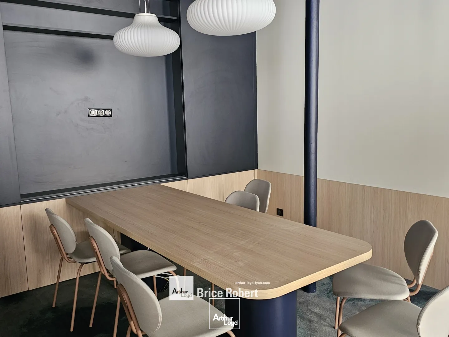 A vendre - Bureaux dans immeuble de caractère dans le 6ème arrondissement - Lyon 6ème Massena 