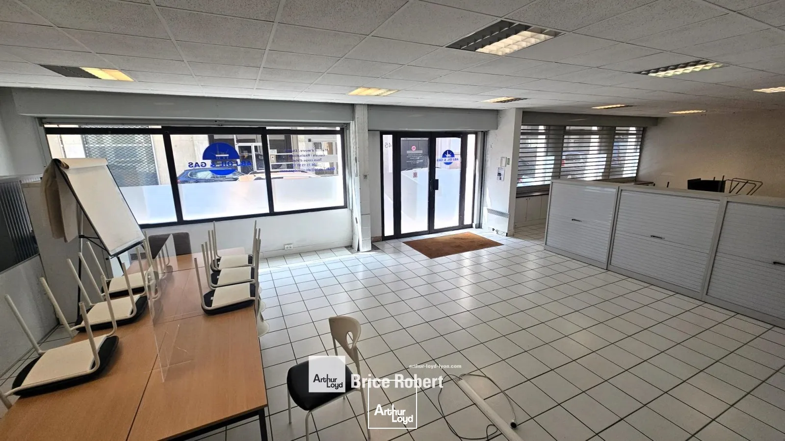 A louer - Bureaux en rez-de-chaussée - Lyon 6ème