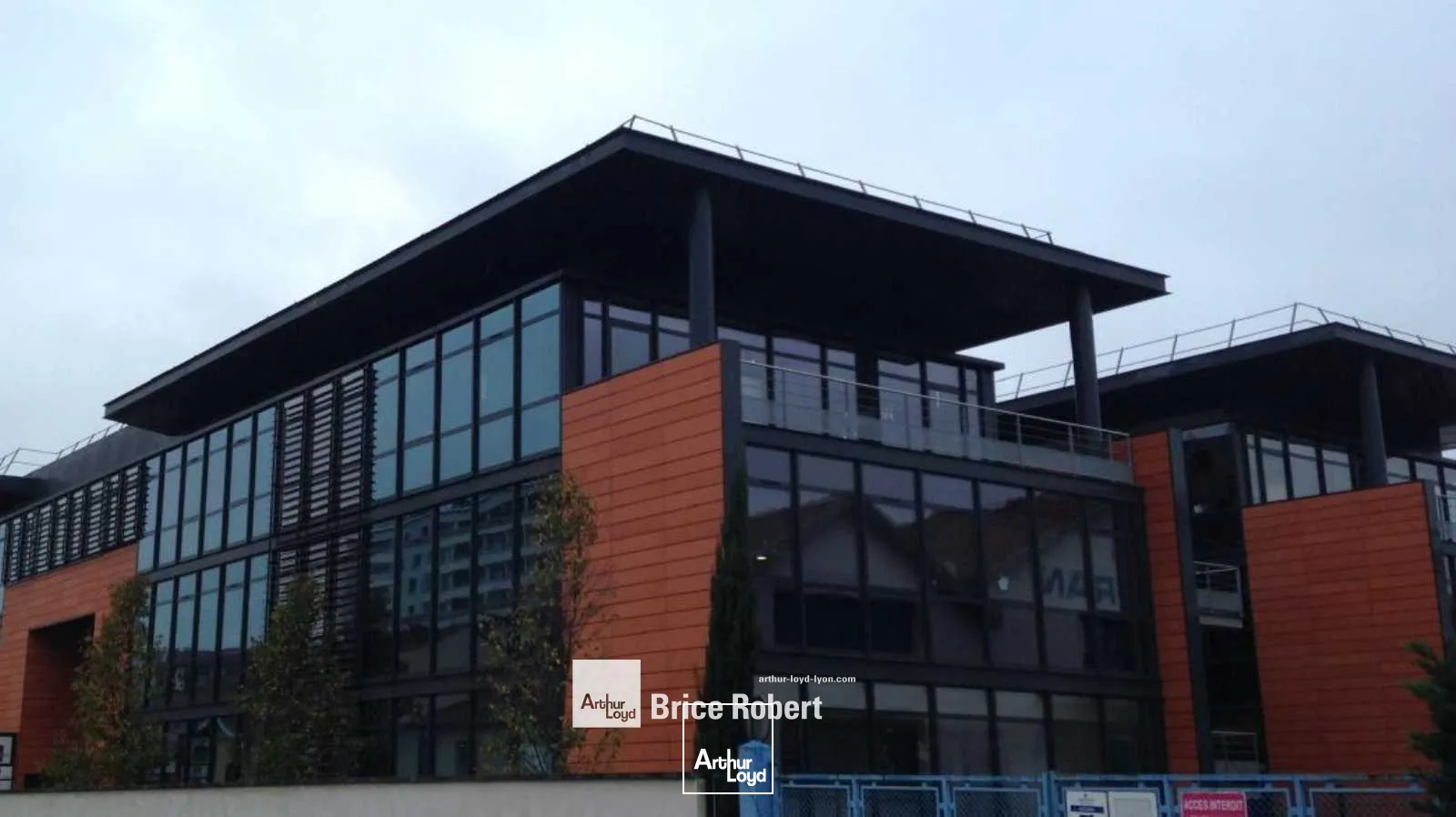 A louer - LES JARDINS D'OSAKA - Bureaux climatisés et lumineux - Lyon 8ème