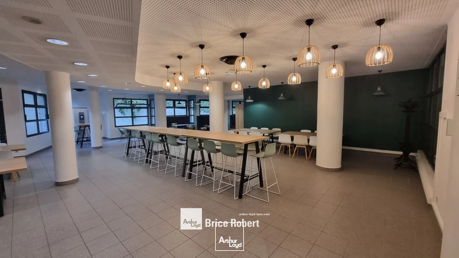 A louer - TRIPTYK II - Bureaux dans un immeuble restructuré - Lyon 8ème
