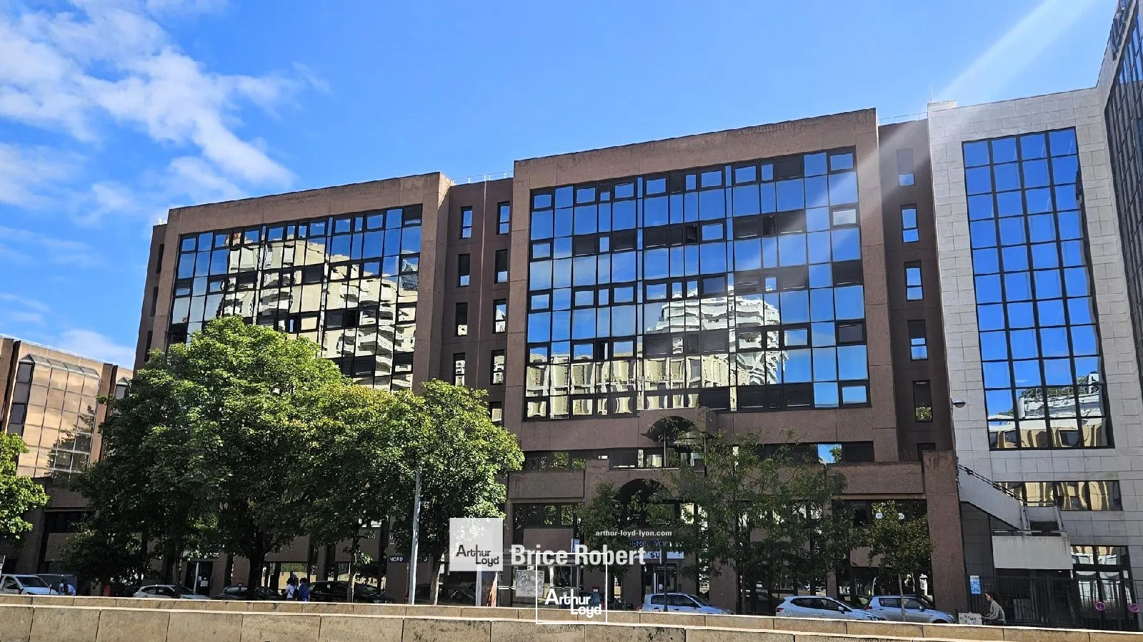 A louer - GEMELLYON NORD - Bureaux dans un immeuble tertiaire - Lyon 3ème