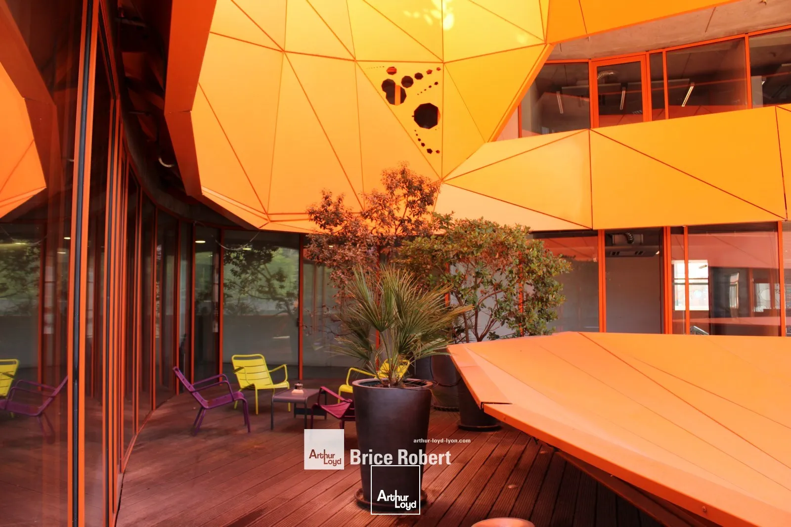 A louer - LE CUBE ORANGE - Bureaux à Confluence - Lyon 2ème