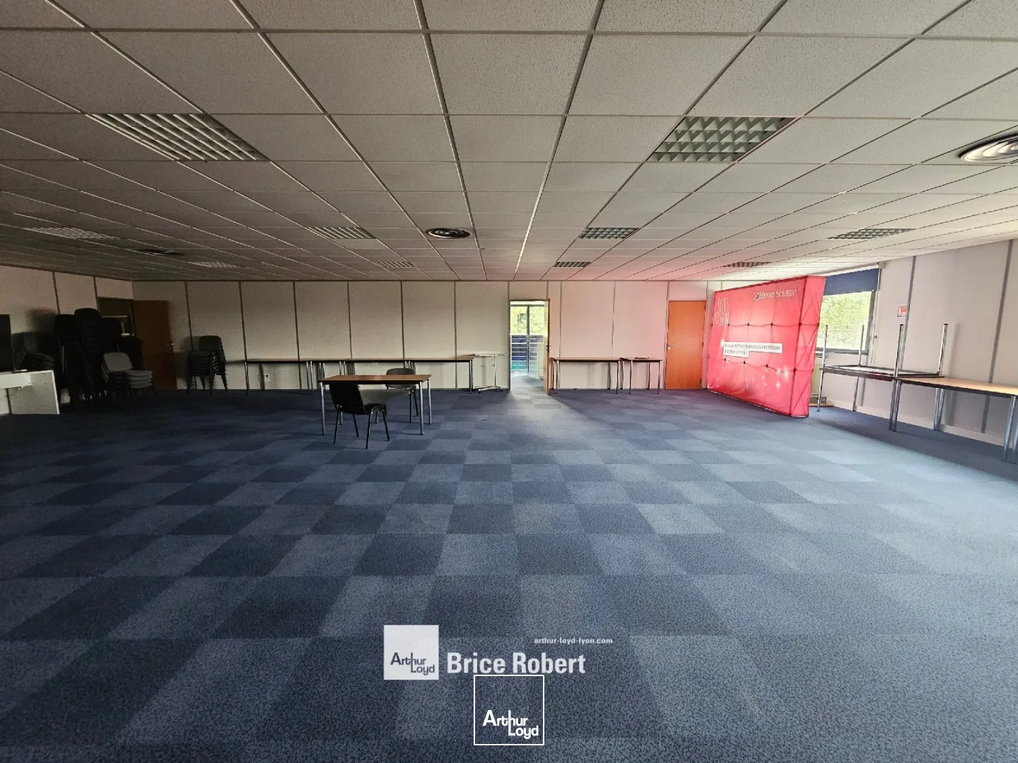 A louer - Bureaux avec entrepôt - Limonest