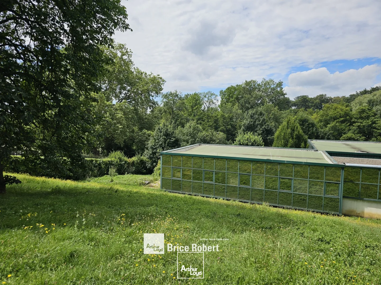 A vendre ou à louer - GREEN LAKE - Bureaux dans bâtiment indépendant - Limonest