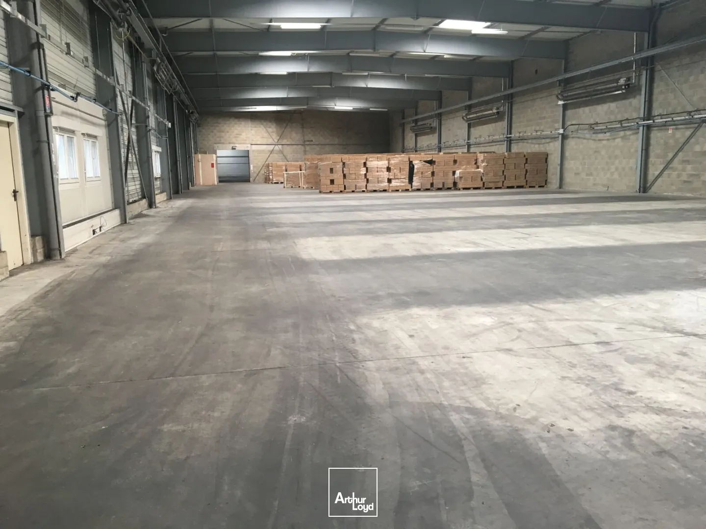 Locaux d'activités à louer - 2 000 m2 - Agglo Sud