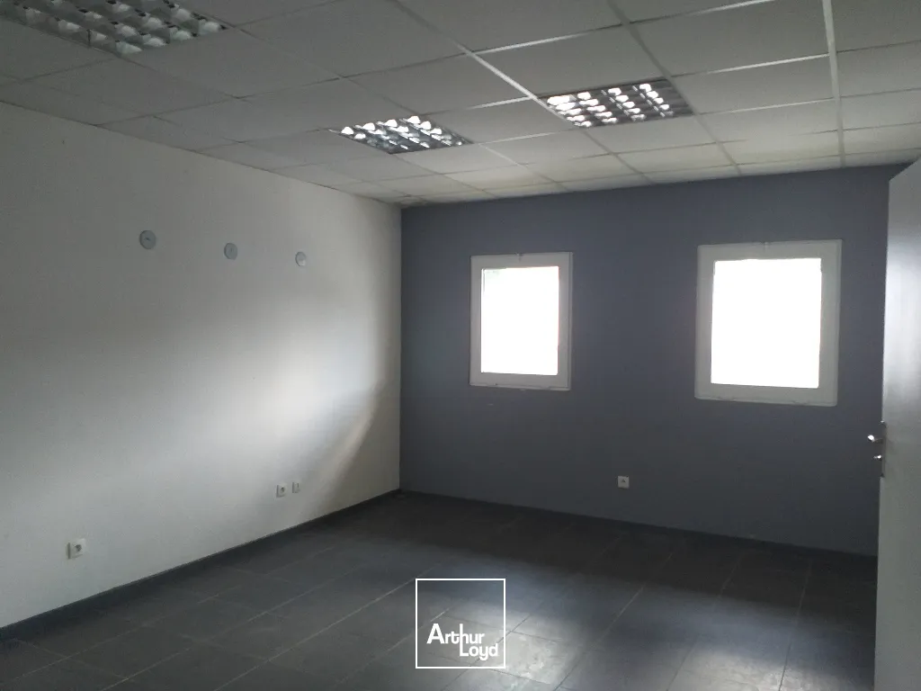 A LOUER ZFU DILLON STADE - Bureaux 52 m2
