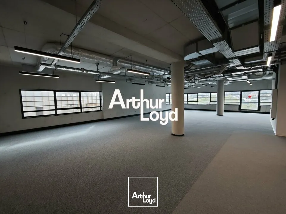 A LOUER SURFACE DE BUREAUX DE 422M² NEUFS AMENAGES DANS IMMEUBLE DERNIERE GENERATION