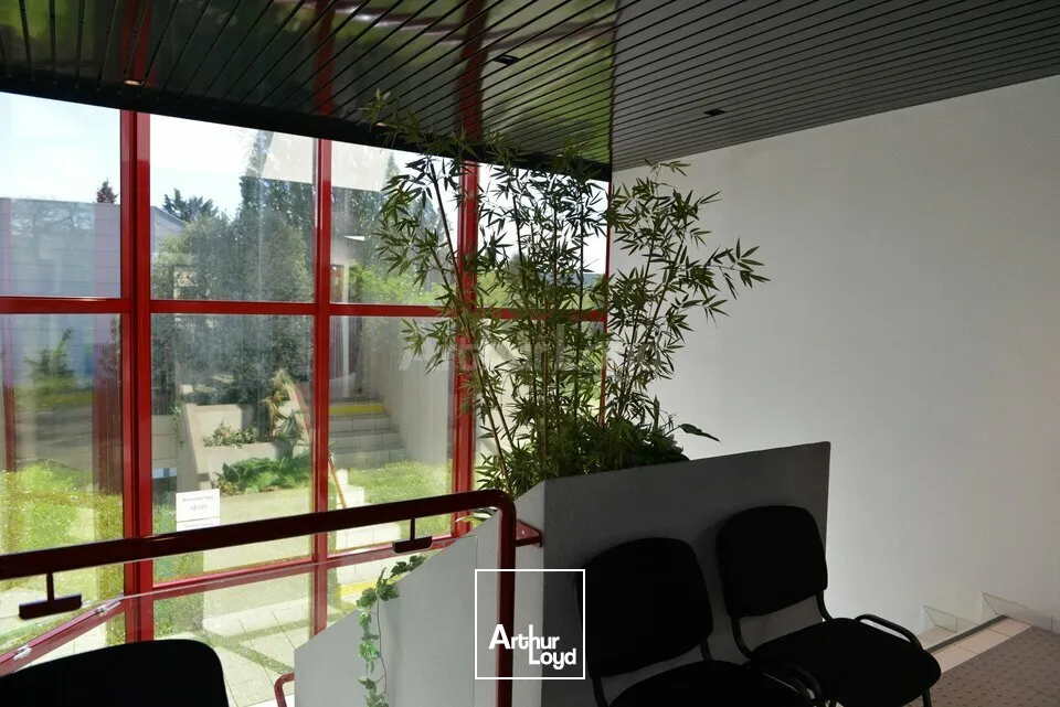 BUREAUX à LOUER de 354 m²