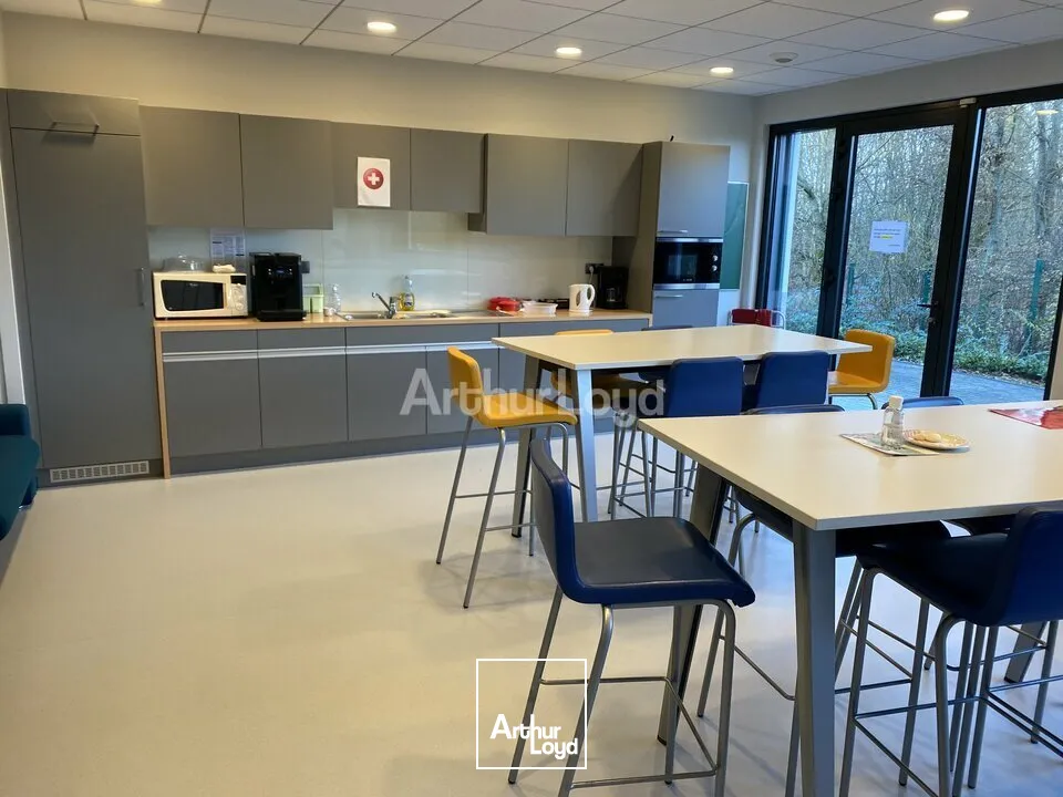 BUREAUX à LOUER de 364 m²