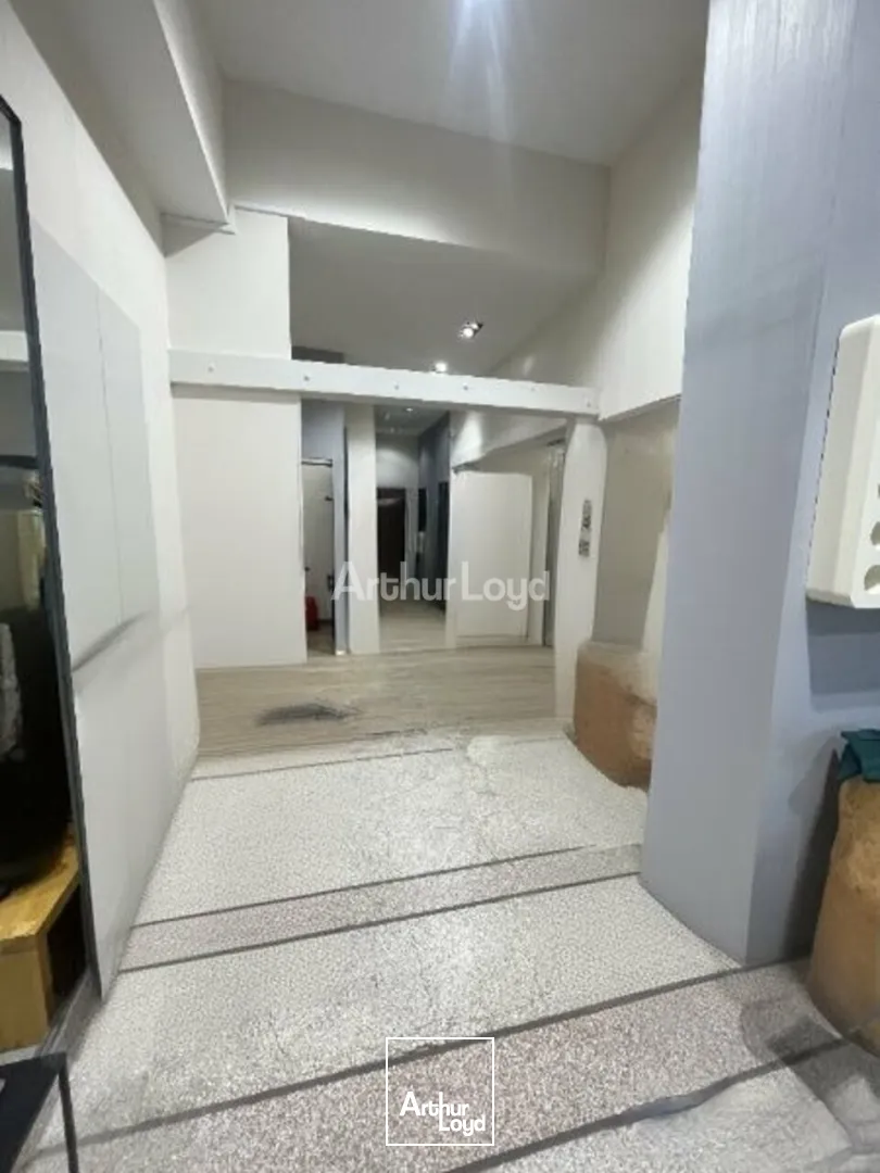 Local commercial à louer - 78,45m2 - centre-ville de Reims 