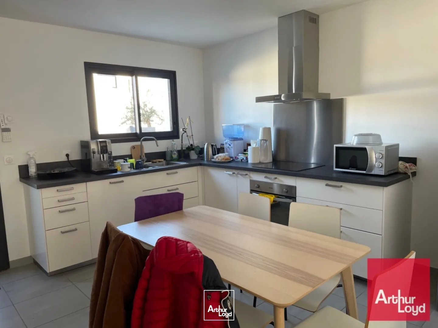 BUREAUX A LOUER - VENDARGUES VIA DOMITIA