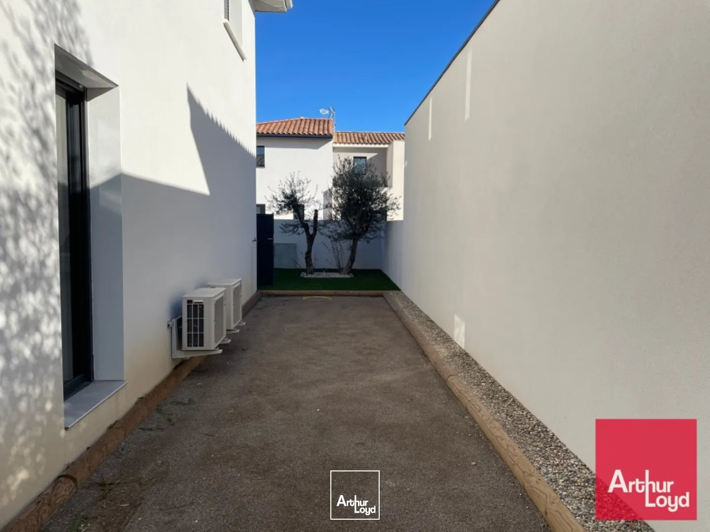 BUREAUX A LOUER - VENDARGUES VIA DOMITIA